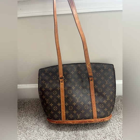 Authentic Louis Vuitton Monogram Babylone Purse